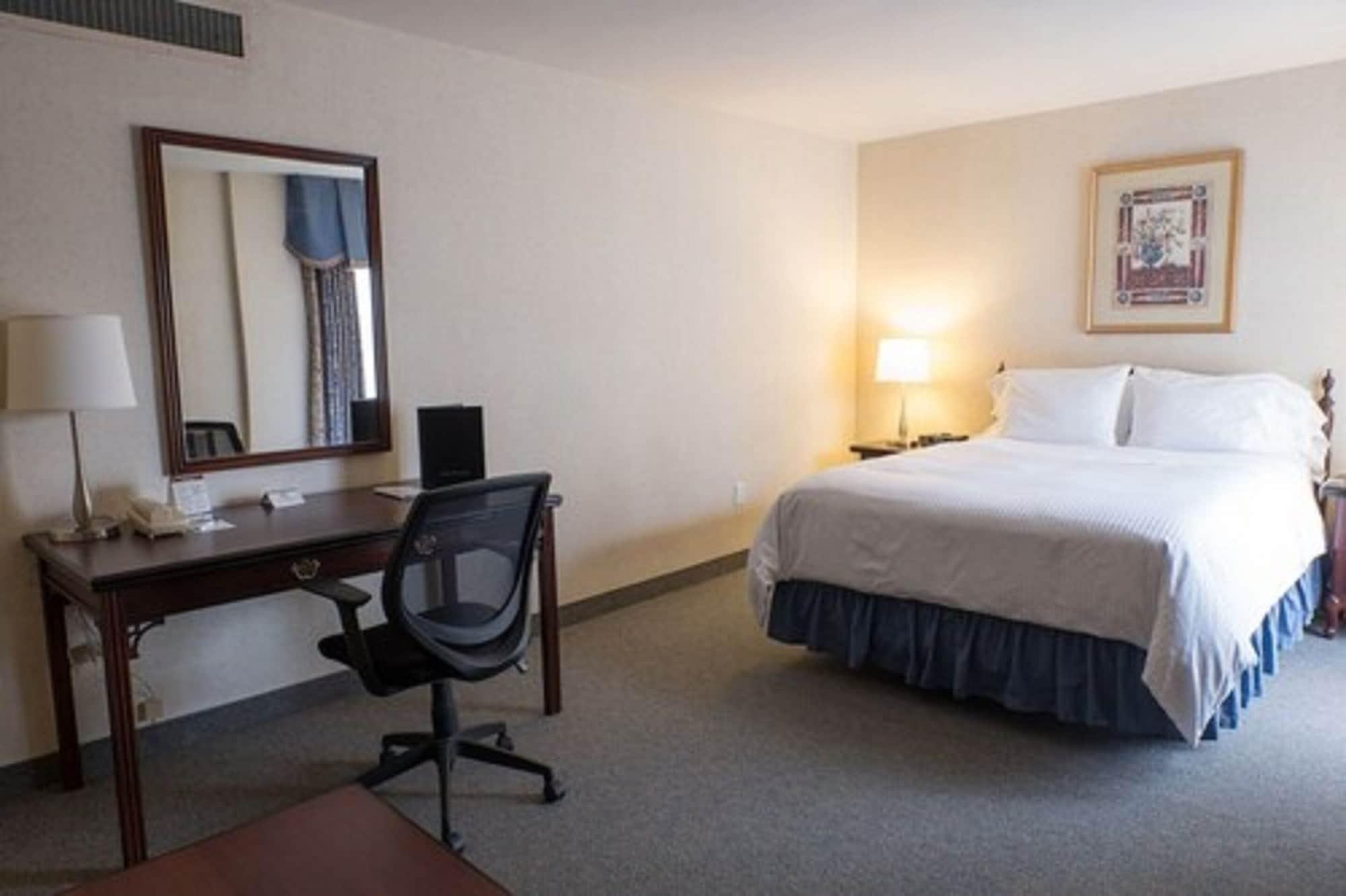 The Roehampton Hotel Торонто Экстерьер фото