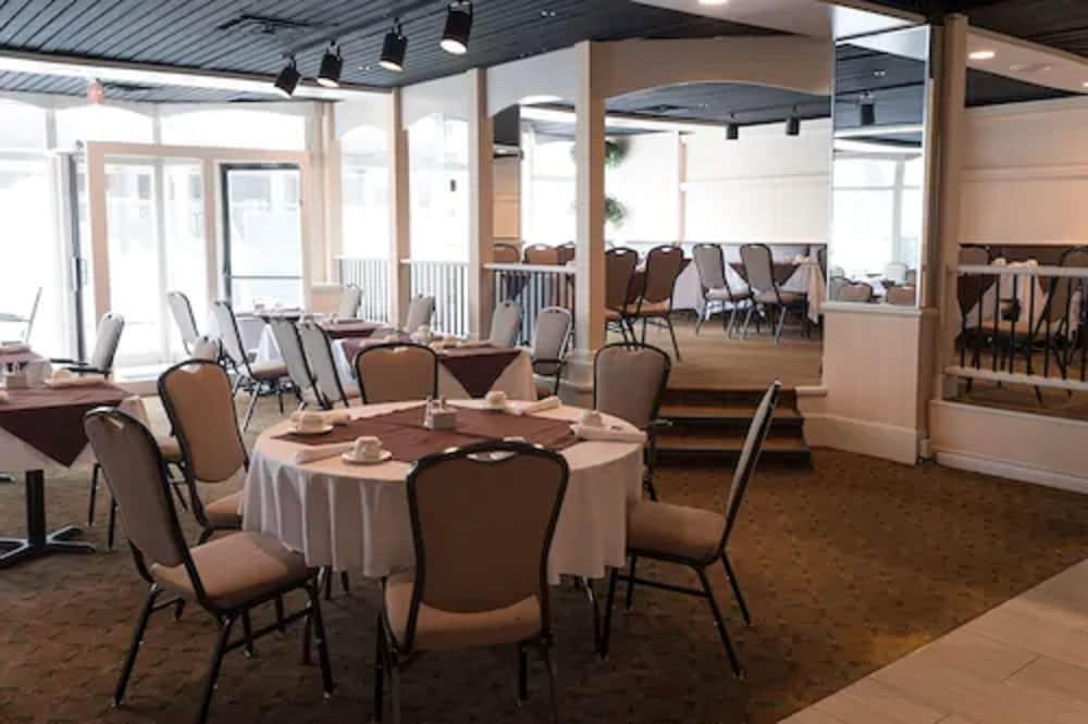 The Roehampton Hotel Торонто Экстерьер фото