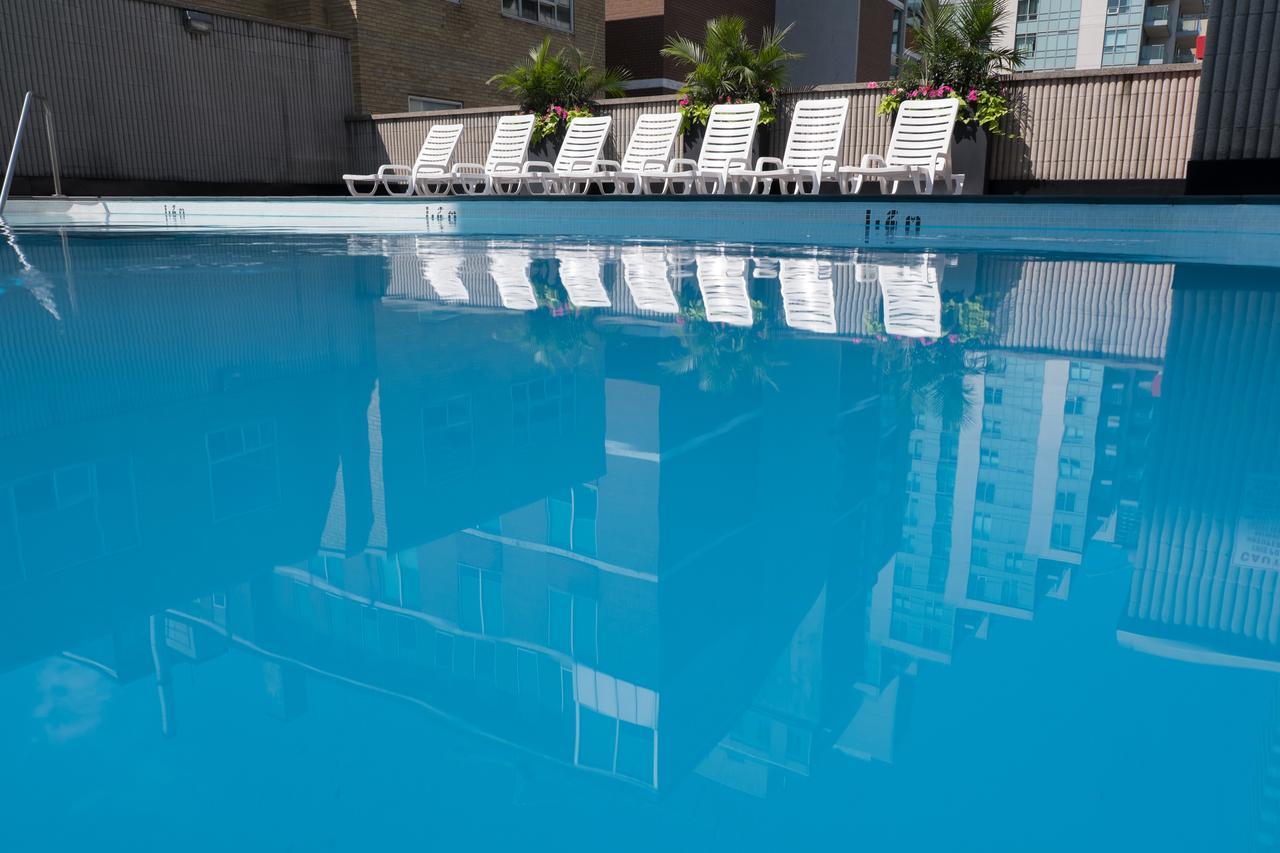The Roehampton Hotel Торонто Экстерьер фото