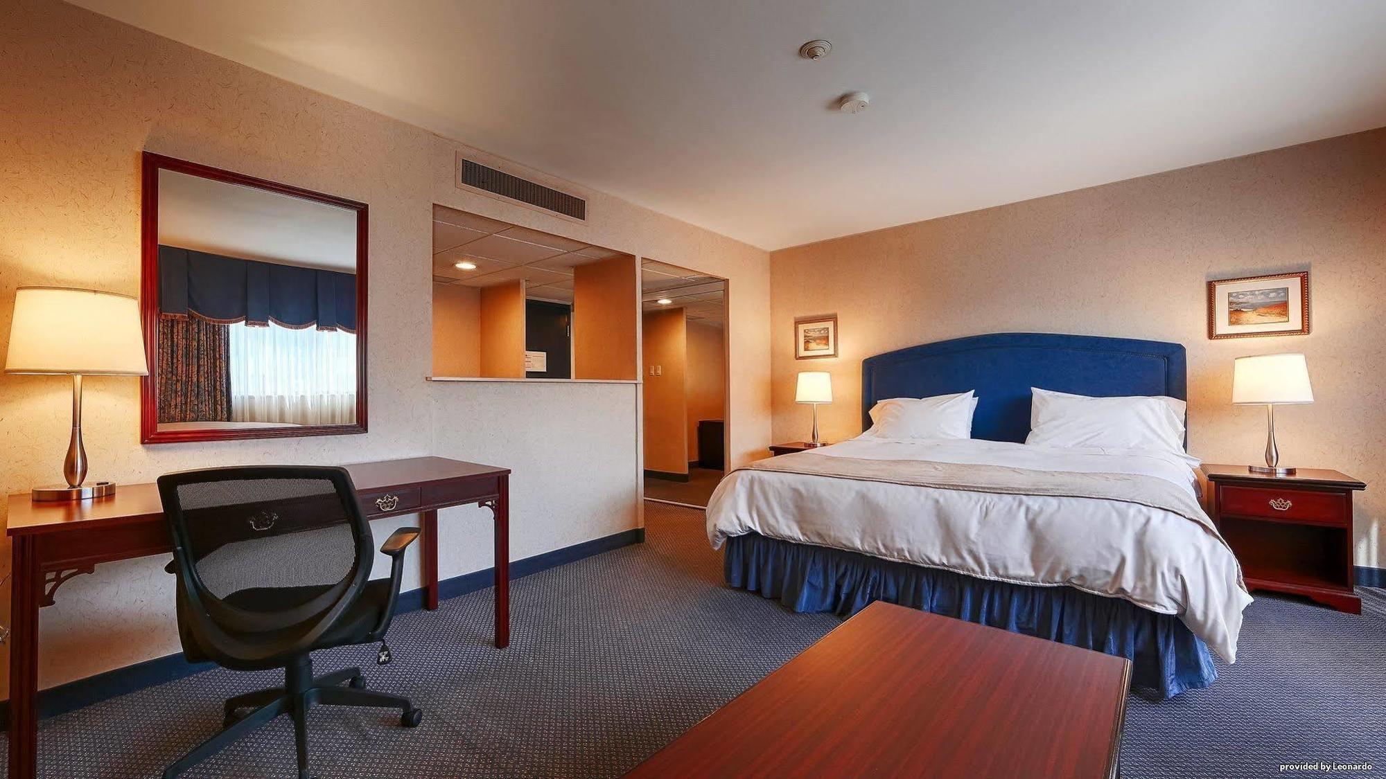 The Roehampton Hotel Торонто Номер фото